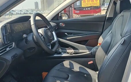 Hyundai Elantra, 2022 год, 1 380 000 рублей, 8 фотография