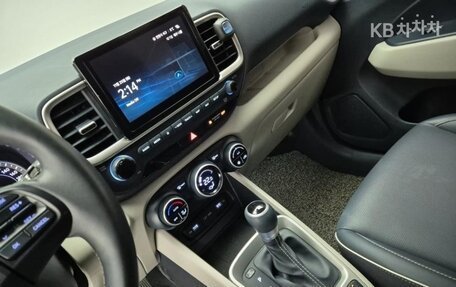 Hyundai Venue I, 2022 год, 1 600 000 рублей, 7 фотография