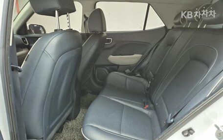 Hyundai Venue I, 2022 год, 1 600 000 рублей, 8 фотография