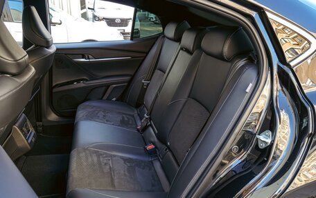 Toyota Camry, 2024 год, 3 885 000 рублей, 9 фотография