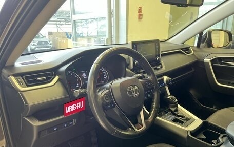 Toyota RAV4, 2020 год, 3 650 000 рублей, 15 фотография