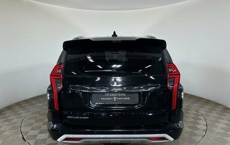 Mitsubishi Montero Sport, 2022 год, 3 400 000 рублей, 3 фотография