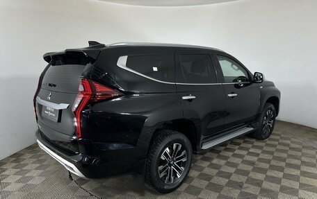 Mitsubishi Montero Sport, 2022 год, 3 400 000 рублей, 6 фотография