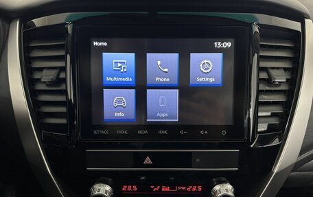 Mitsubishi Montero Sport, 2022 год, 3 400 000 рублей, 12 фотография