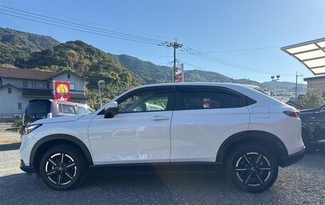 Honda Vezel, 2022 год, 1 870 000 рублей, 4 фотография