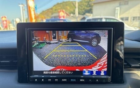 Honda Vezel, 2022 год, 1 870 000 рублей, 18 фотография