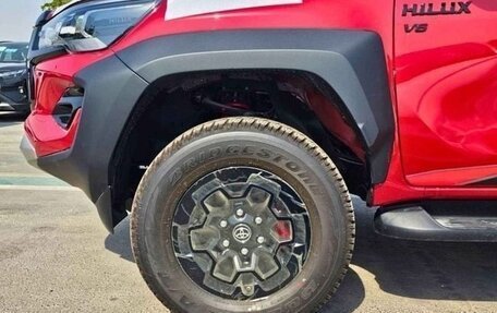 Toyota Hilux VIII, 2025 год, 8 150 000 рублей, 15 фотография