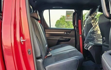 Toyota Hilux VIII, 2025 год, 8 150 000 рублей, 13 фотография