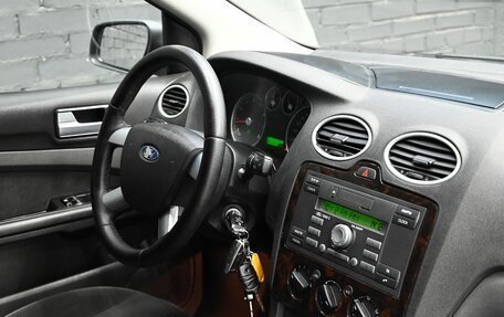 Ford Focus II рестайлинг, 2006 год, 450 000 рублей, 17 фотография