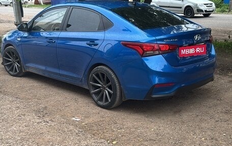 Hyundai Solaris II рестайлинг, 2018 год, 1 200 000 рублей, 9 фотография