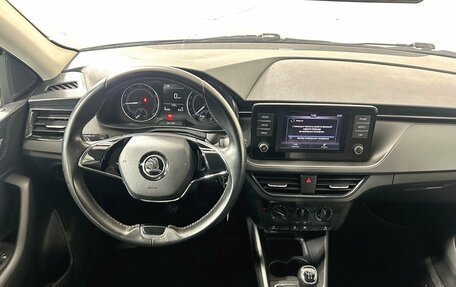 Skoda Rapid II, 2021 год, 1 400 000 рублей, 13 фотография