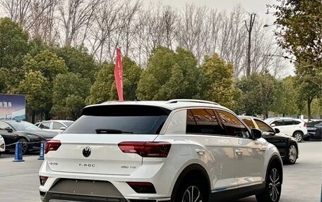 Volkswagen T-Roc I, 2022 год, 1 540 000 рублей, 4 фотография