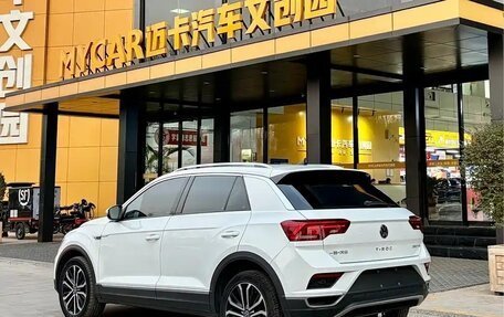 Volkswagen T-Roc I, 2022 год, 1 540 000 рублей, 6 фотография