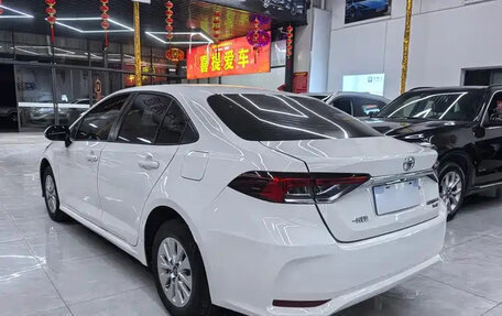 Toyota Corolla, 2022 год, 1 299 000 рублей, 3 фотография