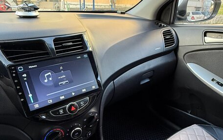 Hyundai Solaris II рестайлинг, 2013 год, 790 000 рублей, 15 фотография