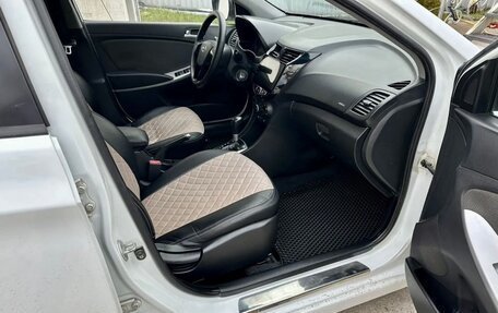 Hyundai Solaris II рестайлинг, 2013 год, 790 000 рублей, 5 фотография