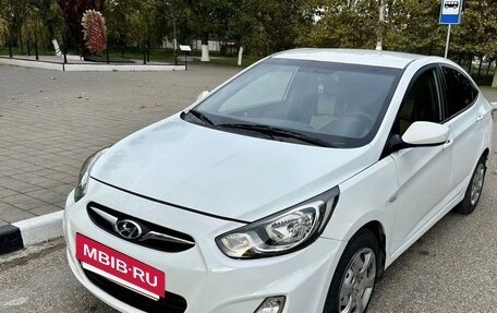 Hyundai Solaris II рестайлинг, 2013 год, 790 000 рублей, 2 фотография