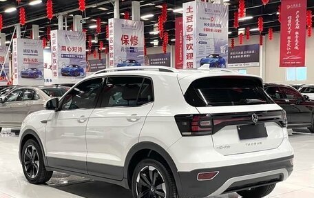 Volkswagen T-Cross I, 2022 год, 1 600 000 рублей, 3 фотография