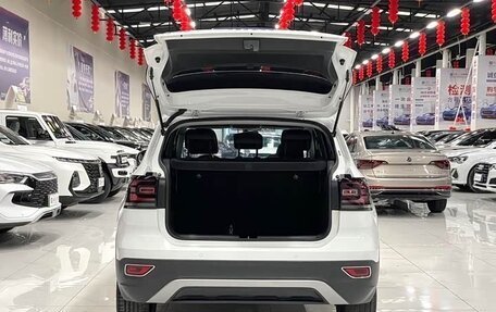 Volkswagen T-Cross I, 2022 год, 1 600 000 рублей, 13 фотография