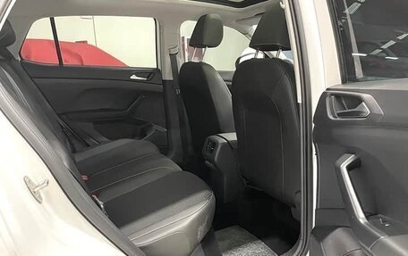 Volkswagen T-Cross I, 2022 год, 1 600 000 рублей, 14 фотография