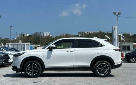 Honda Vezel, 2023 год, 1 834 000 рублей, 2 фотография