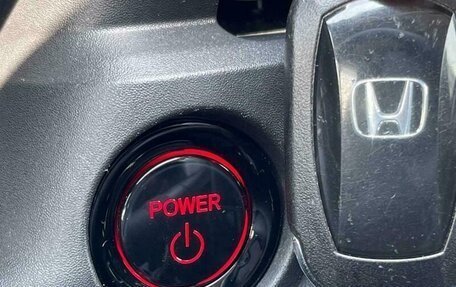 Honda Vezel, 2023 год, 1 834 000 рублей, 17 фотография