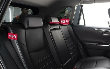 Toyota RAV4, 2020 год, 3 220 000 рублей, 6 фотография