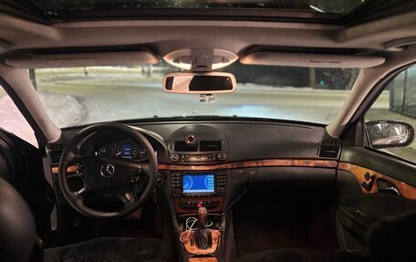 Mercedes-Benz E-Класс, 2004 год, 1 150 000 рублей, 9 фотография