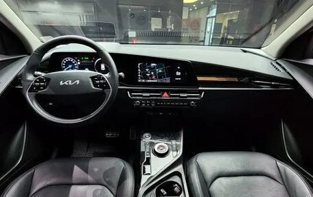 KIA Niro, 2022 год, 1 980 888 рублей, 9 фотография