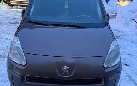 Peugeot Partner II рестайлинг 2, 2014 год, 729 000 рублей, 1 фотография