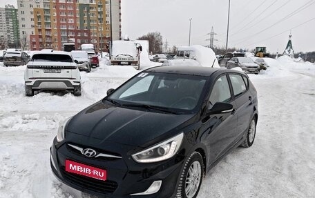 Hyundai Solaris II рестайлинг, 2013 год, 680 000 рублей, 1 фотография