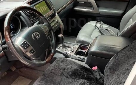 Toyota Land Cruiser 200, 2008 год, 3 100 000 рублей, 4 фотография
