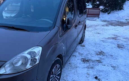 Peugeot Partner II рестайлинг 2, 2014 год, 729 000 рублей, 2 фотография