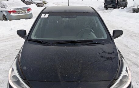 Hyundai Solaris II рестайлинг, 2013 год, 680 000 рублей, 3 фотография