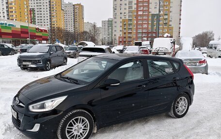 Hyundai Solaris II рестайлинг, 2013 год, 680 000 рублей, 12 фотография