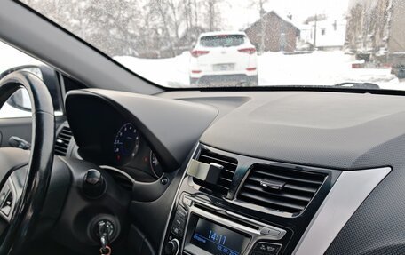 Hyundai Solaris II рестайлинг, 2013 год, 680 000 рублей, 14 фотография