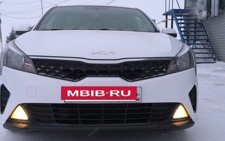 KIA Rio IV, 2021 год, 1 745 000 рублей, 8 фотография