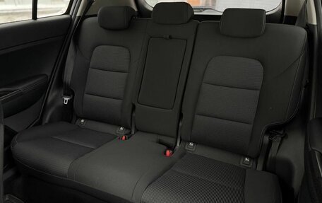 KIA Sportage IV рестайлинг, 2019 год, 2 359 000 рублей, 13 фотография