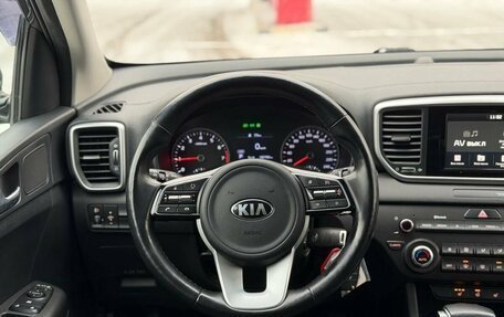 KIA Sportage IV рестайлинг, 2019 год, 2 359 000 рублей, 18 фотография