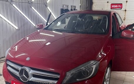 Mercedes-Benz A-Класс, 2013 год, 1 360 000 рублей, 1 фотография