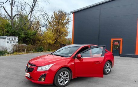 Chevrolet Cruze II, 2013 год, 830 000 рублей, 2 фотография