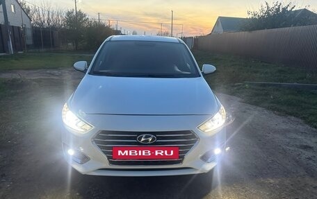 Hyundai Solaris II рестайлинг, 2018 год, 1 200 000 рублей, 8 фотография