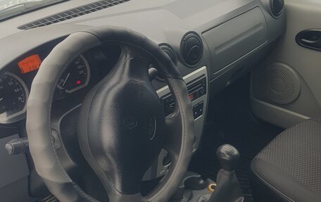 Renault Logan I, 2006 год, 368 000 рублей, 6 фотография