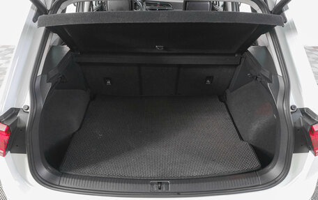 Volkswagen Tiguan II, 2018 год, 2 349 000 рублей, 7 фотография