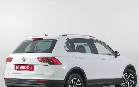 Volkswagen Tiguan II, 2018 год, 2 349 000 рублей, 6 фотография