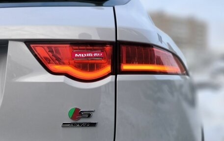 Jaguar F-Pace, 2016 год, 3 350 000 рублей, 8 фотография