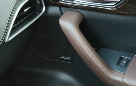 Jaguar F-Pace, 2016 год, 3 350 000 рублей, 17 фотография