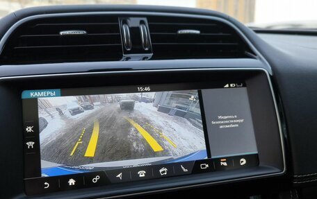 Jaguar F-Pace, 2016 год, 3 350 000 рублей, 23 фотография