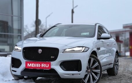 Jaguar F-Pace, 2016 год, 3 350 000 рублей, 38 фотография
