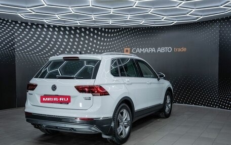 Volkswagen Tiguan II, 2017 год, 1 926 000 рублей, 2 фотография